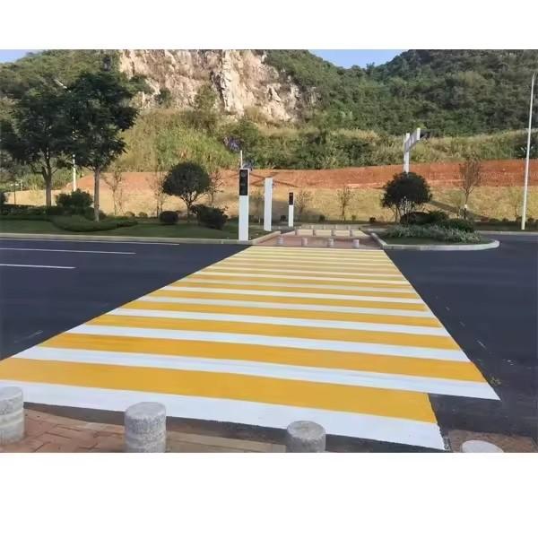Good Leveling Thermoplastic Road Marking Paint 15% Premixed Glass Beads Eco