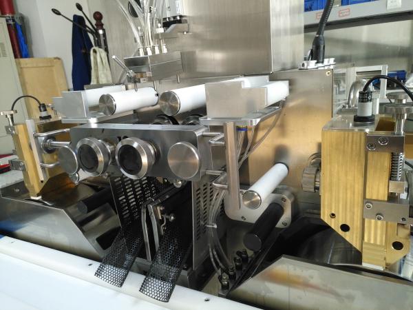 Vitamin oil Softgel Capsuel Encapsulation Machine / Softgel Manufacturing