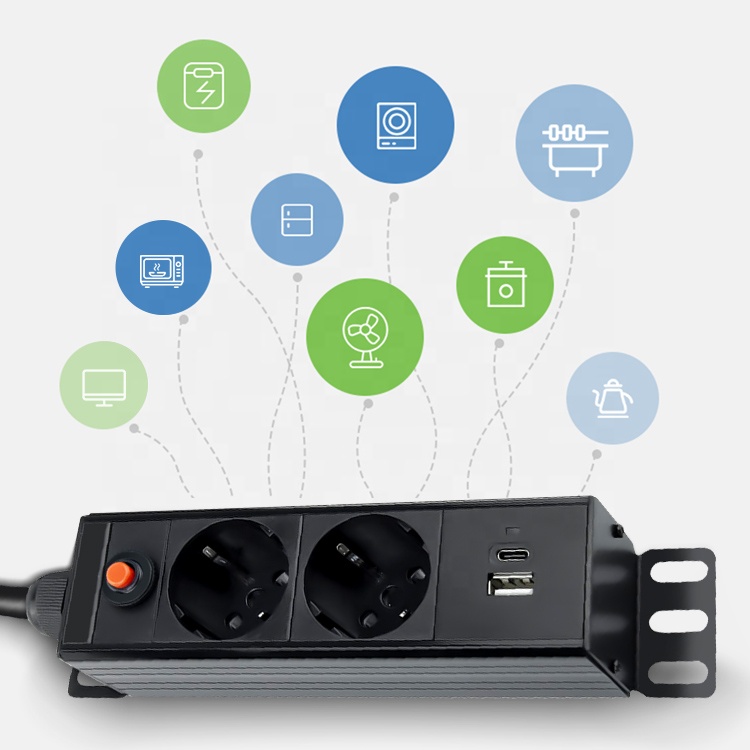 Customized Input Voltage European Standard 13A 110V-250V EV Car Discharge Gun for Outdoor Camping Power Supply
