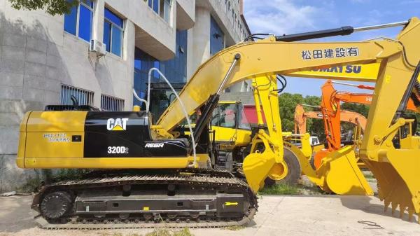 Used CAT 320D2 Caterpillar Excavator 20-Ton Mid-Size Digging Machine Worksite
