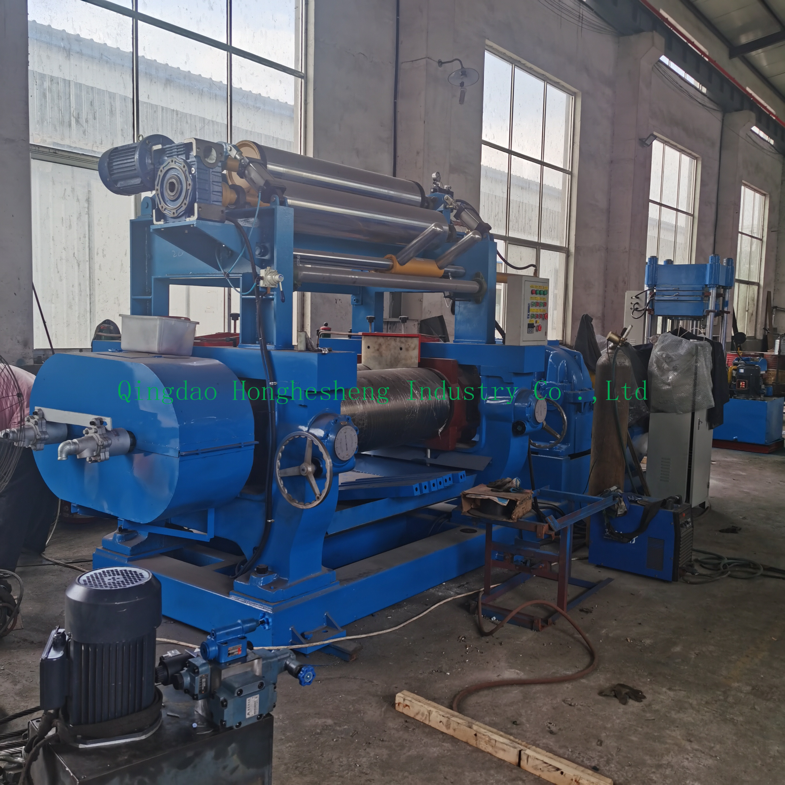 Two Roll Rubber Mixing Mill Electrical Heated 50~60 HRC