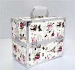 Aluminum train case for cosmetics
