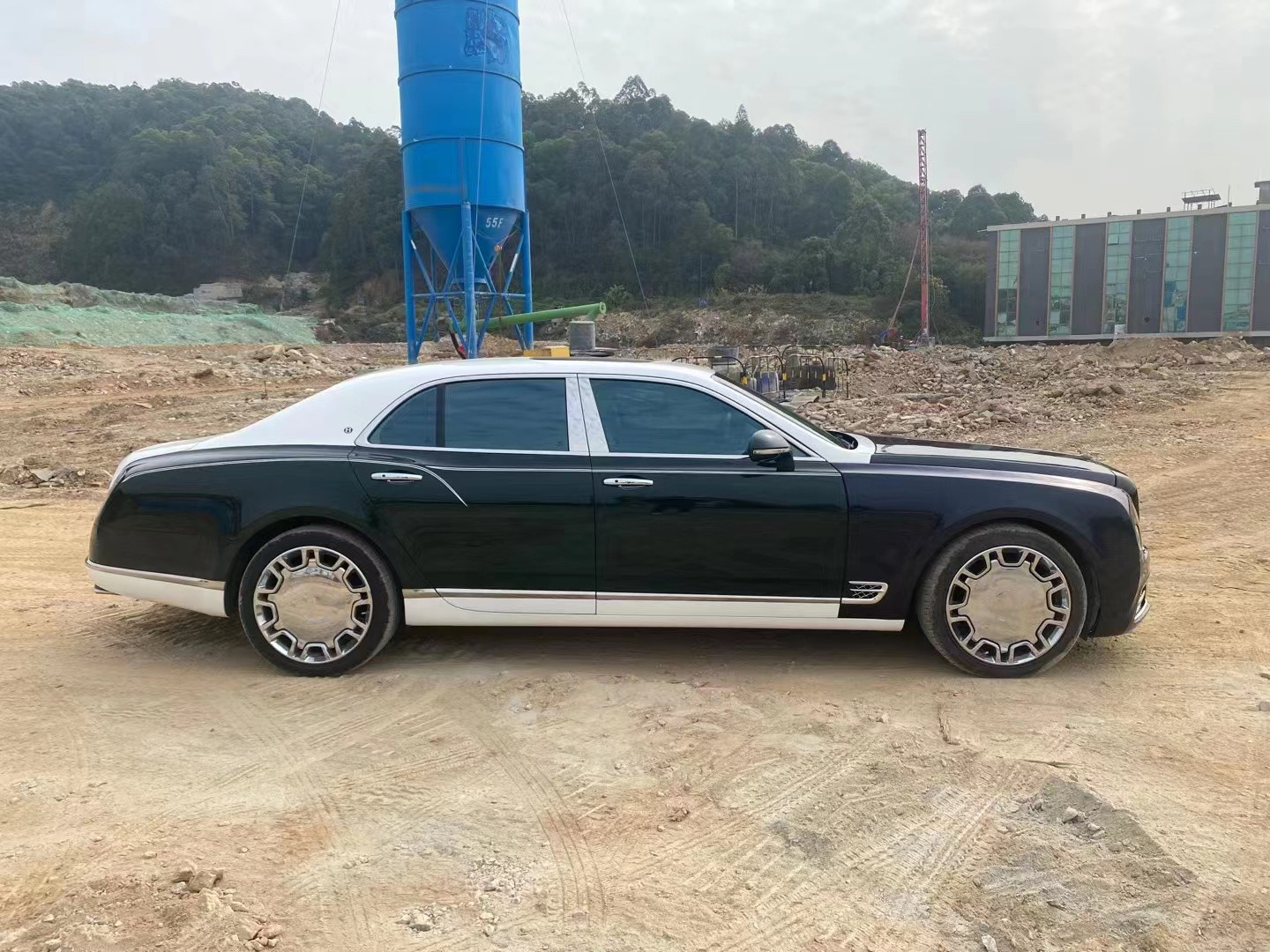 For Bentley Mulsanne Body Kit Mulsanne Upgraded with New Front and Rear Bumper Headlights and Taillights