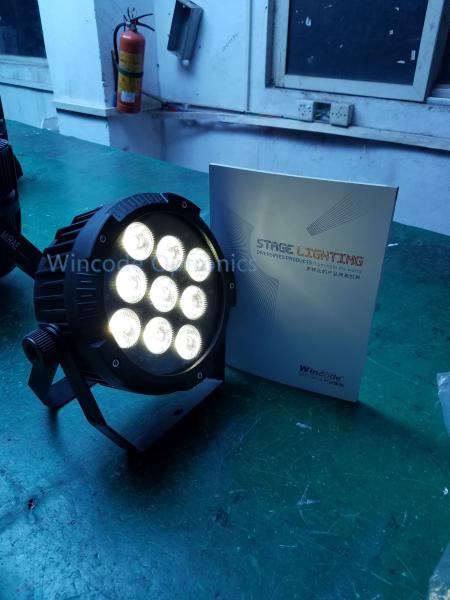 60Hz 240V Rainproof Battery Powered Stage Lights / Party LED Par Lamp Long