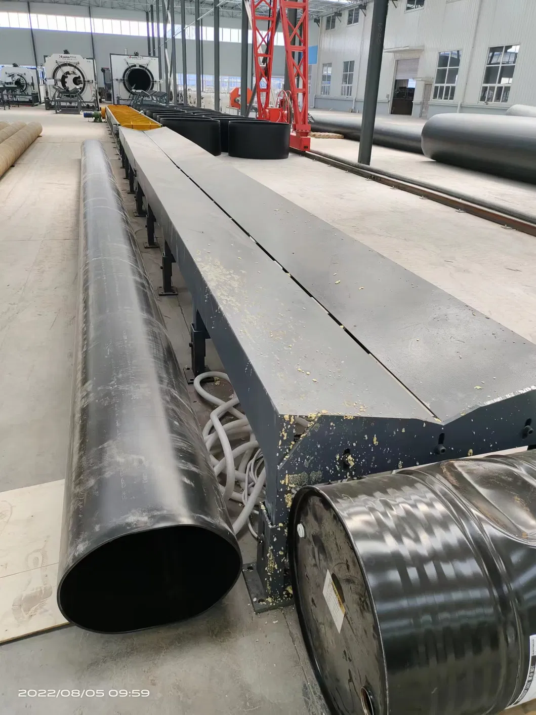 Automated Pipe-in-Pipe Assembly Machine with Drag Chain Conveyor