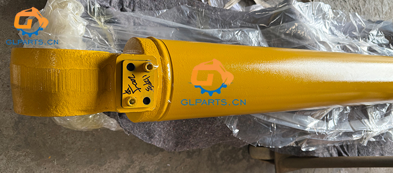 205-63-63340 Excavator PC200-5 Hydraulic Arm Cylinder For PC200-6H Cylinder Factory