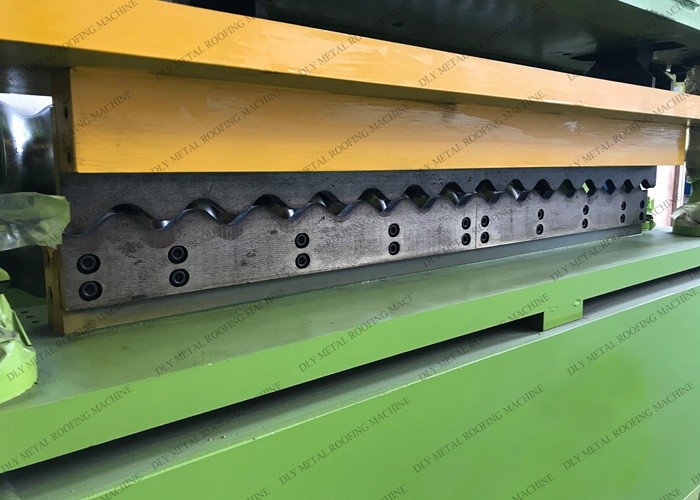 Hydraulic Cutting 480V Corrugated Roofing Machine 1.25m Metal Roof Forming Machine