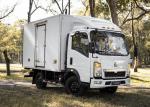 White SINOTRUK HOWO 10 Ton Refrigerated Truck 140HP LHD