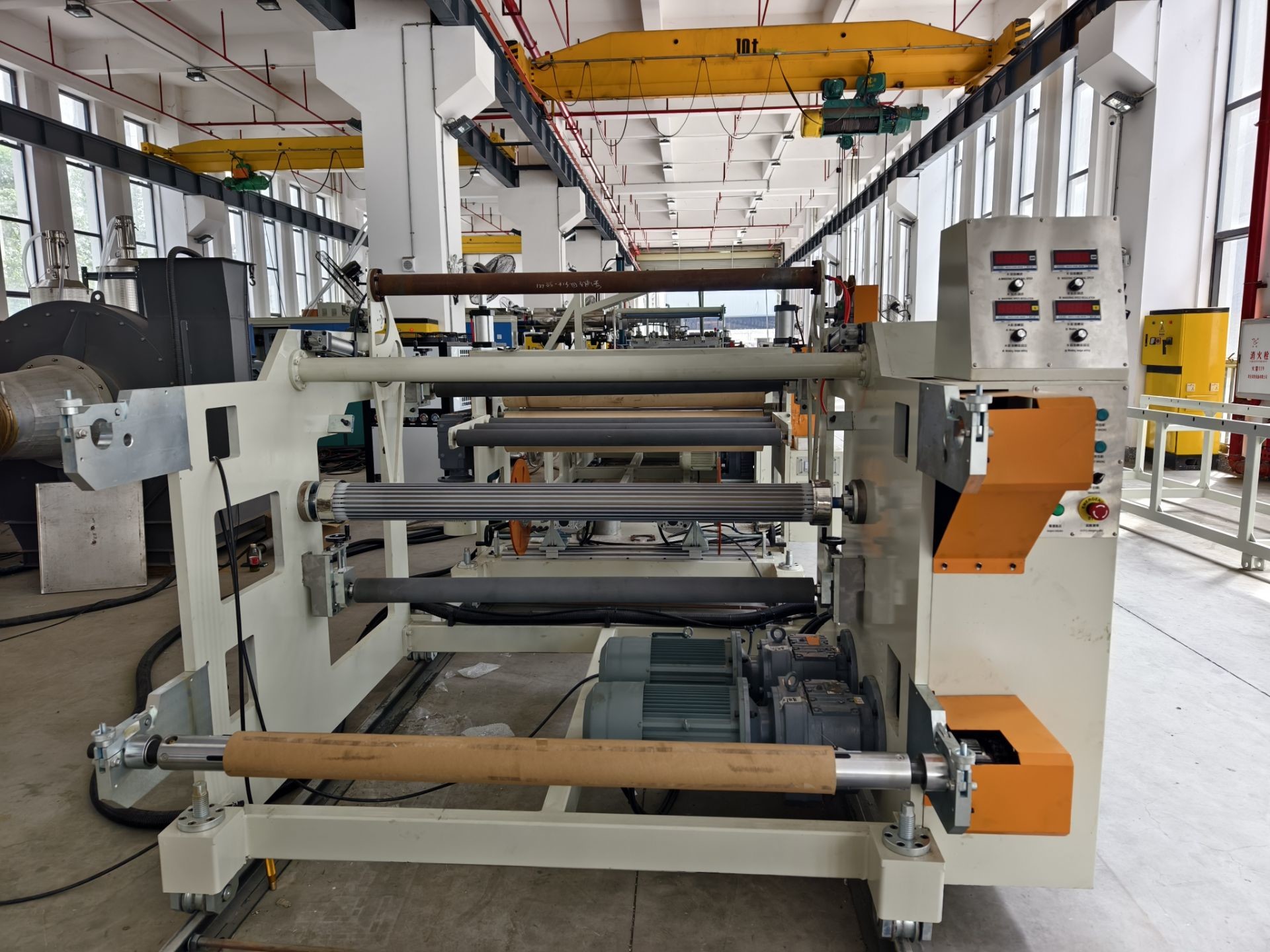 AF-1600mm Extrusion Nonwoven Fabric Coating Laminating Machine