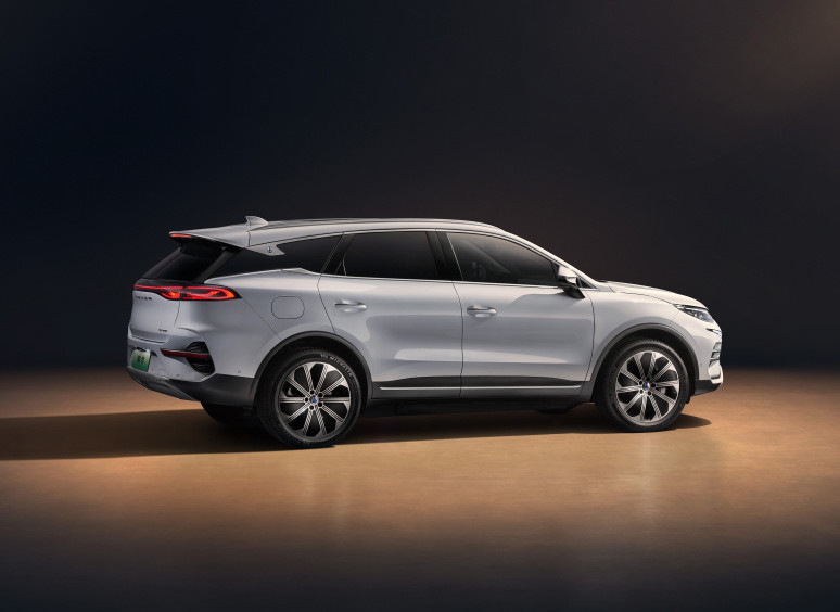 6 Seat BYD Tengshi SUV Super Hybrid Plug In Hybrid Power 4x4