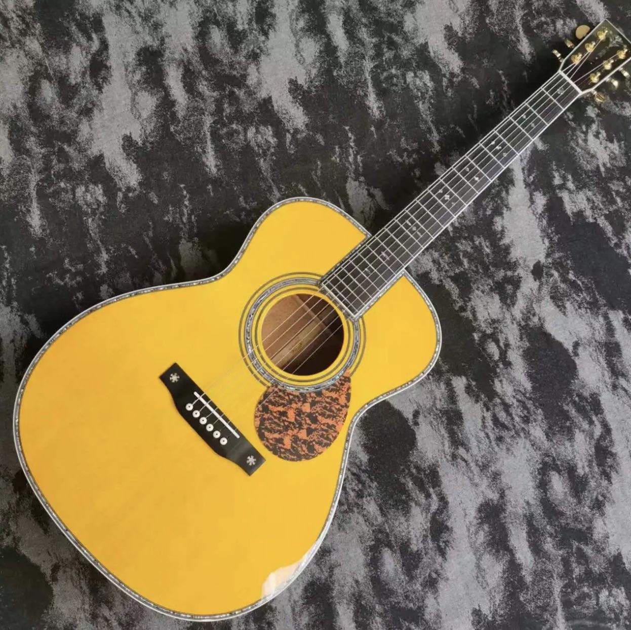 Custom 40 "full solid wood OM42 series yellow acoustic guitar Martin guitar style