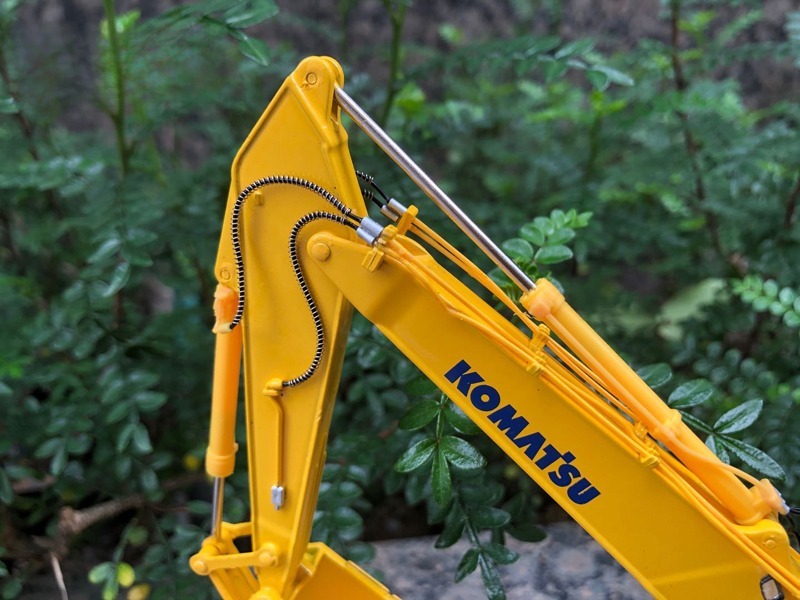 Komatsu PC400LC-8 1/50 Scale Alloy Excavator Model - Diecast Construction Vehicle