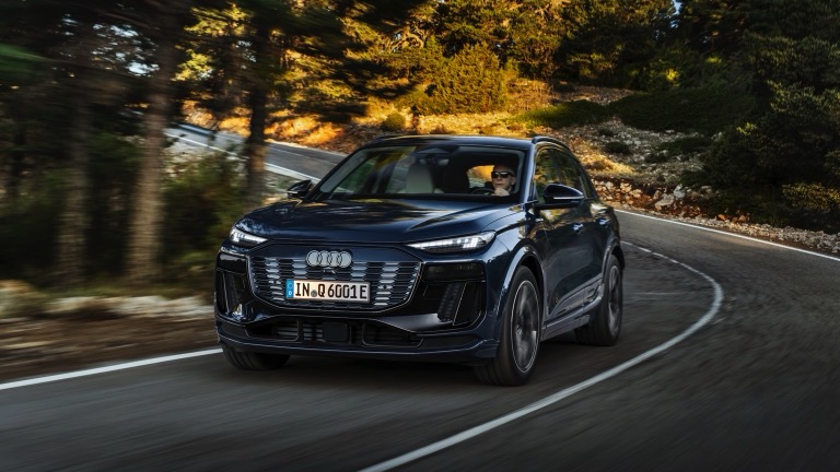 Long claimed range with super fast 270kw charging & generous equipment at Audi Q6e-tron pure electric vehile 285kw power
