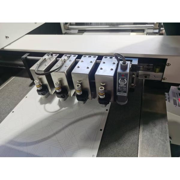 Digital Die Cutting Machine 330mm Width 0.1mm Precision Servo Motor