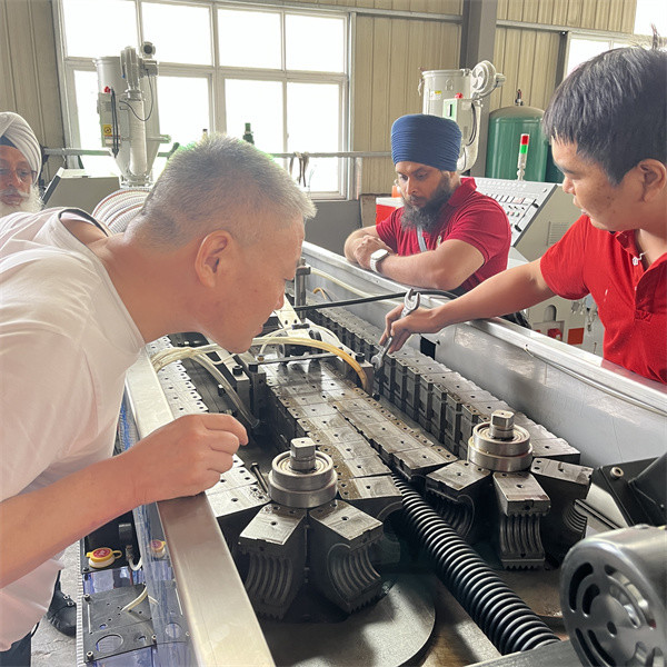 Single Wall Spiral Pipe Extrusion Line PE PP PVC Corrugated Hose Machine