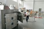 Flat die head technology,and automatic loading preform technology.