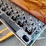Cat Excavator Engine Cylinder Head With Valves 8N-6796 8N-0246 Cylinder Head