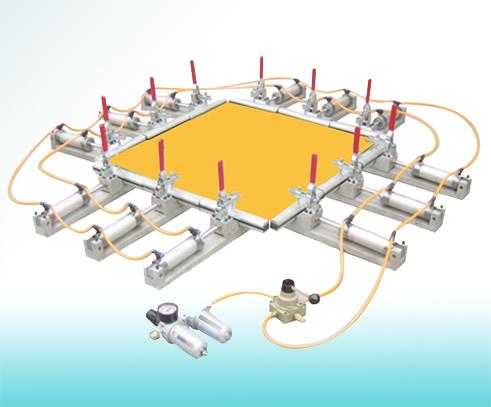Pneumatic mesh screen making machine