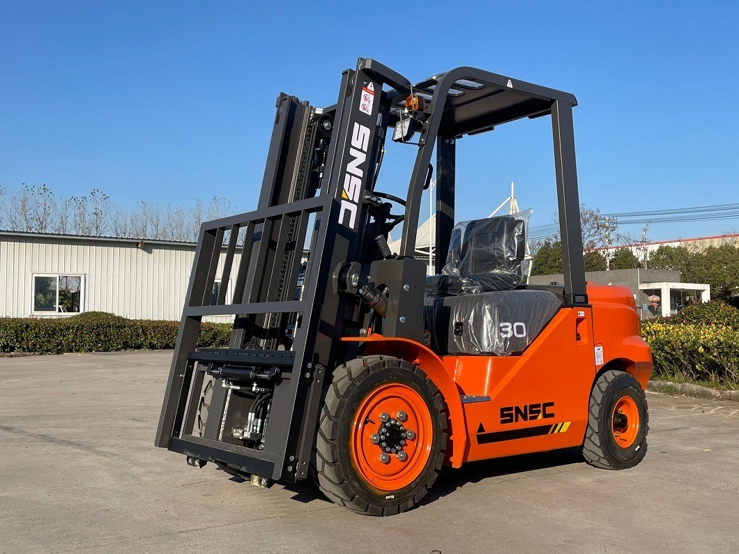 China Xinchai Engine 2ton 3ton 3.5ton Diesel Forklift Optional Japan Engine