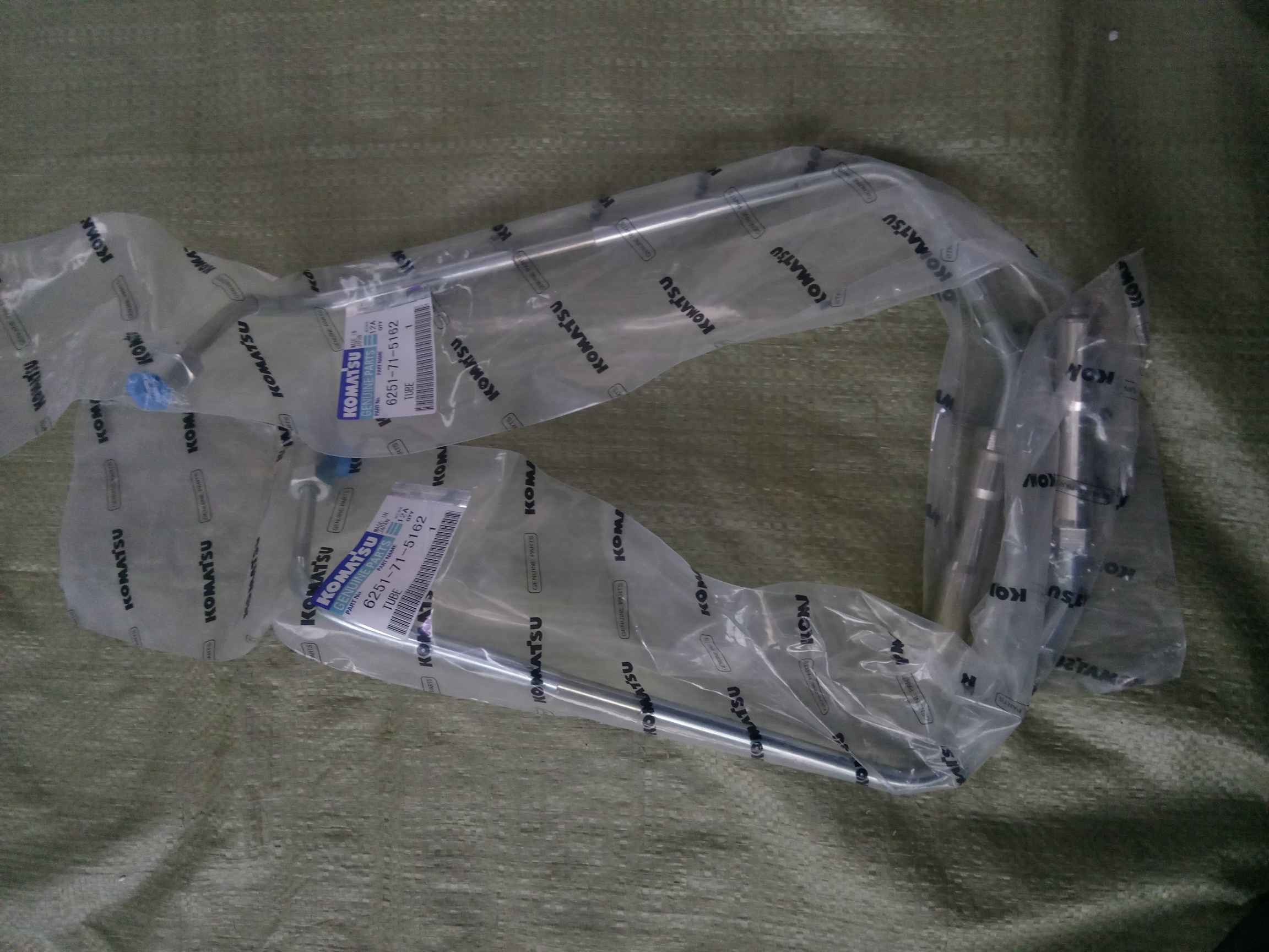 part No. :6251-71-4112 ,6251-71-5122,6251-71-5132,6251-71-5162. tube use for pc400-8 Fuel Supply Pump