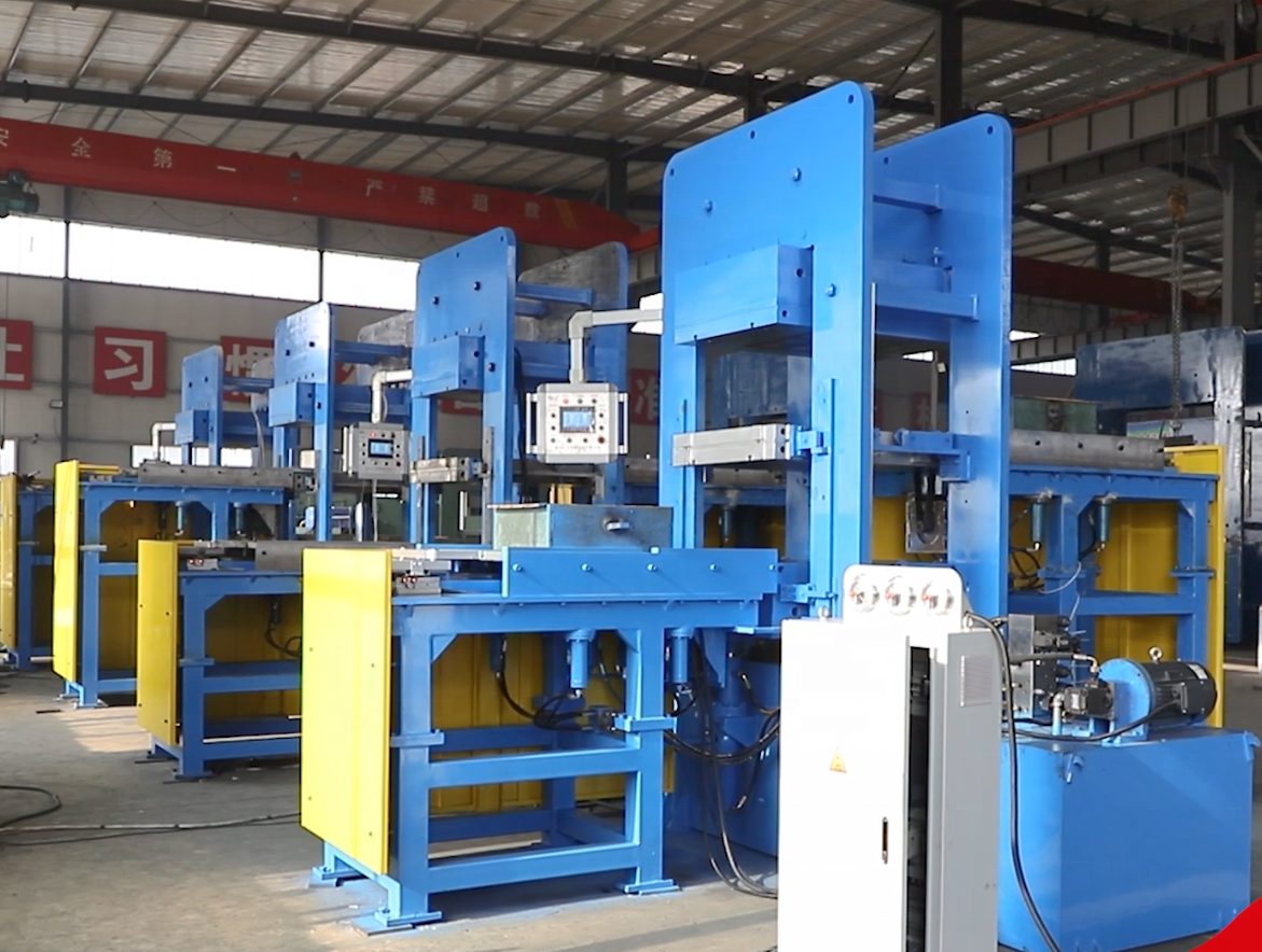 Pillars Hydraulic Rubber Vulcanizing Press Machine Perfect for Tire Building Industry