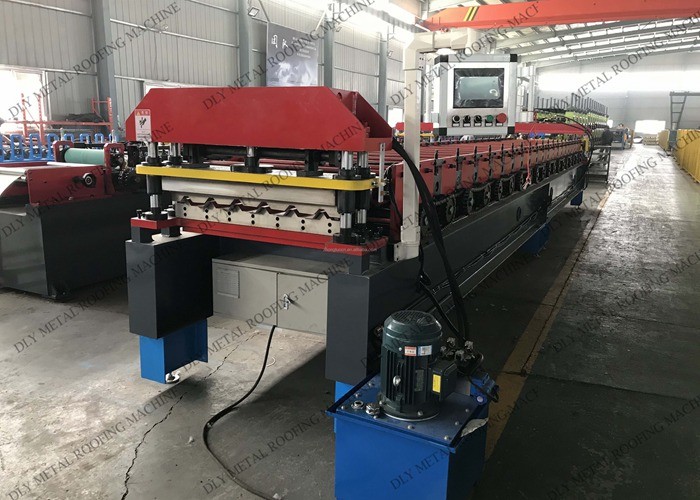 Hydraulic Cutting 5.5kw Steel Roof Making Machine 6500mm Ag Panel Roll Former