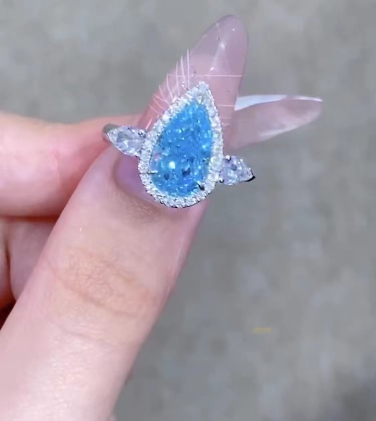 18K White Gold CVD Diamond Ring 2.32ct Blue Pear Cut Engagement Ring Jewelry