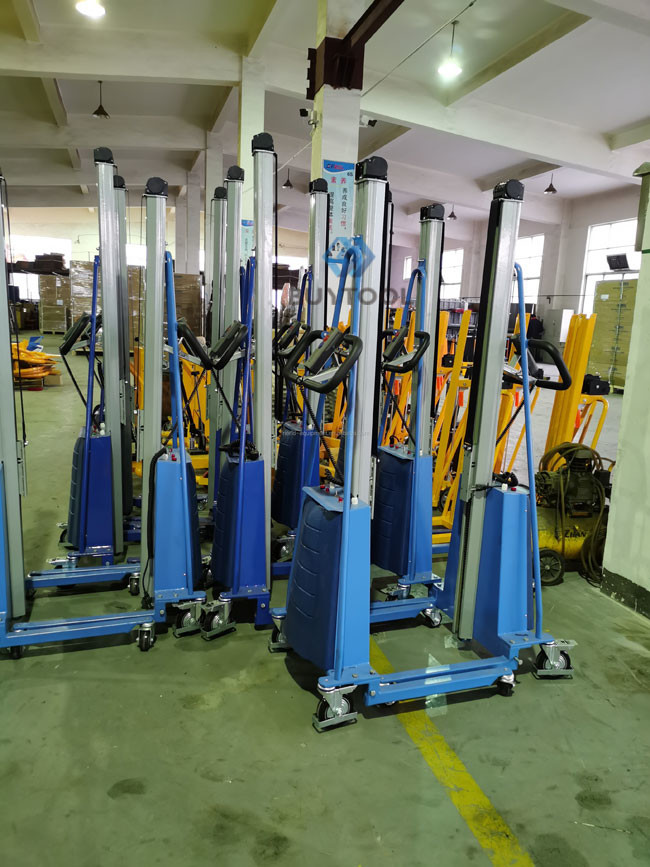 Automatic Hydraulic Stacker Handling Tools Electric Work Positioner Lift Truck 550lb Capacity