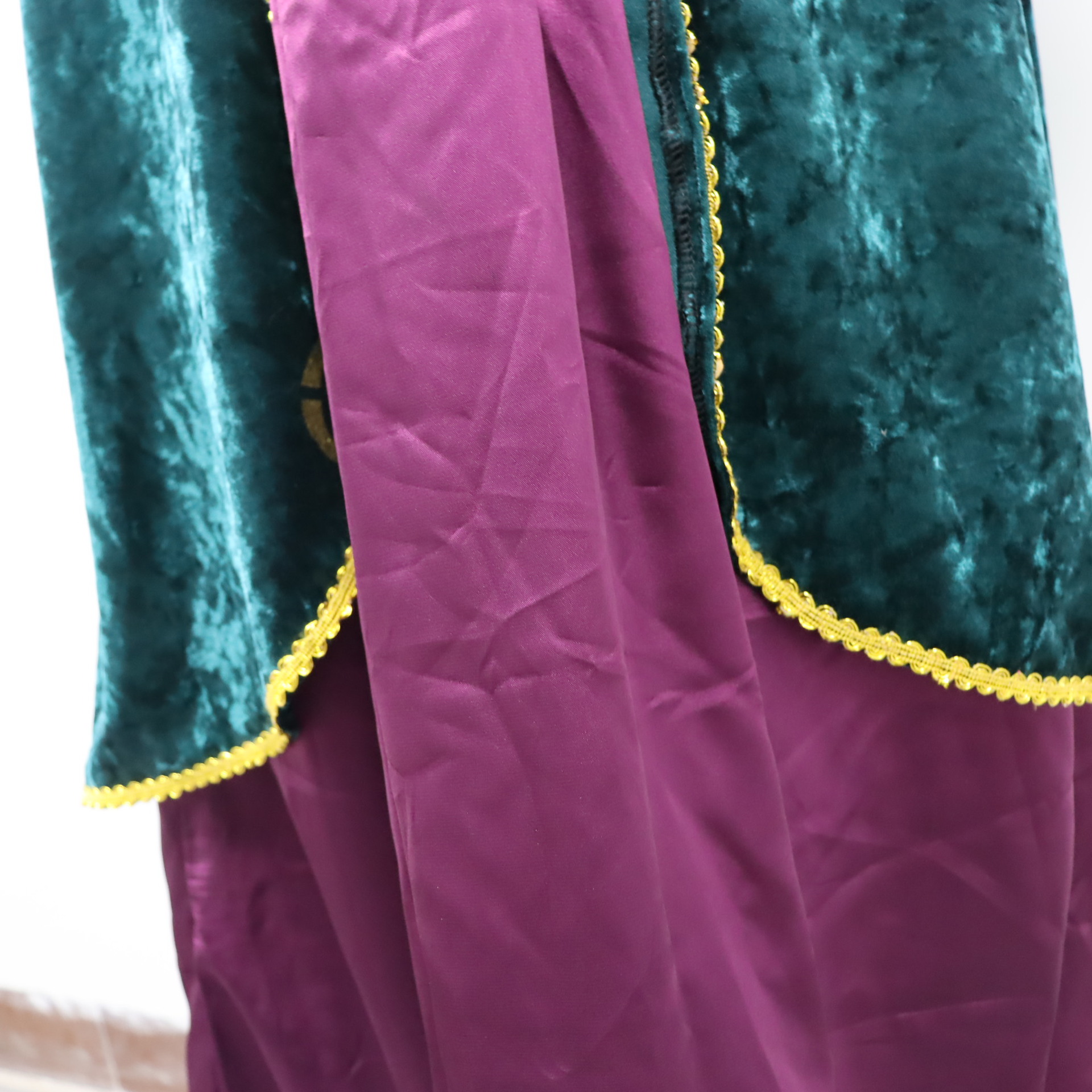 Gender-Neutral Cosplay Costume for Witch Carnival Party Halloween Performance Attire