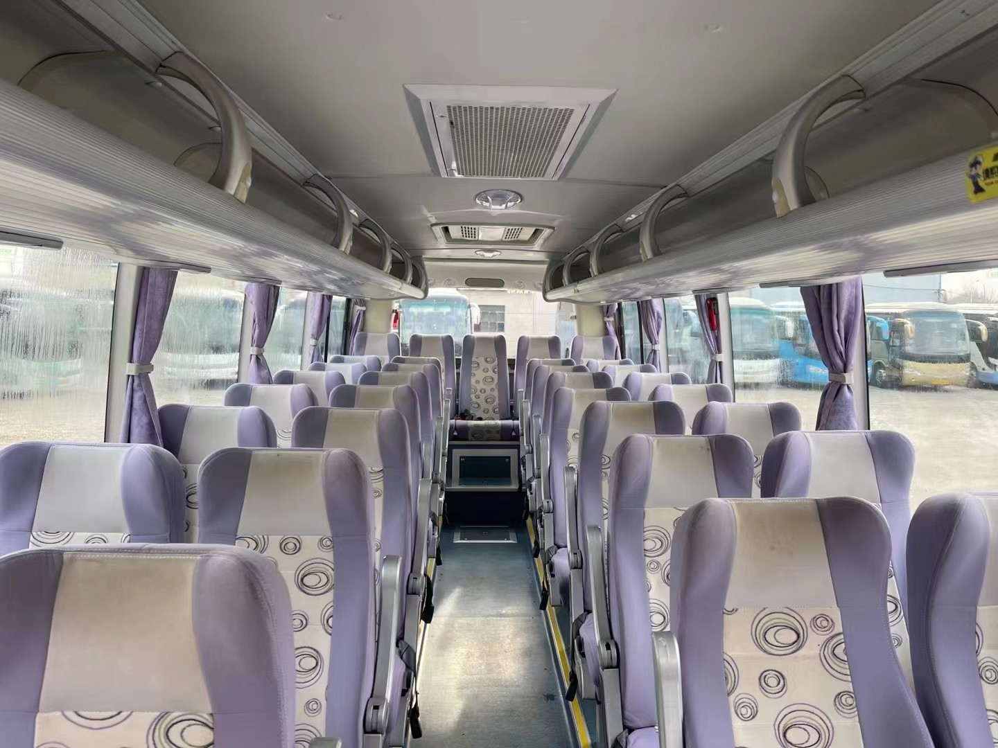 Used Transit Bus Left Hand Drive 35 Seats 2nd Hand Young Tong Bus ZK6808 Single Door 8 Meters
