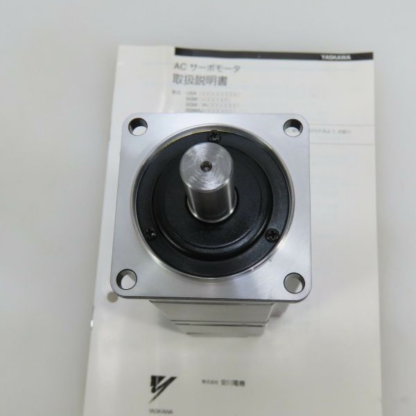 Yaskawa SGMAS-04ACA2C AC SERVO MOTOR 400W 200V 3000RPM 2.6A NEW