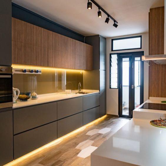 Villa/Apartment Kitchen Cabinet with Super Durable MR MDF Material and Matte