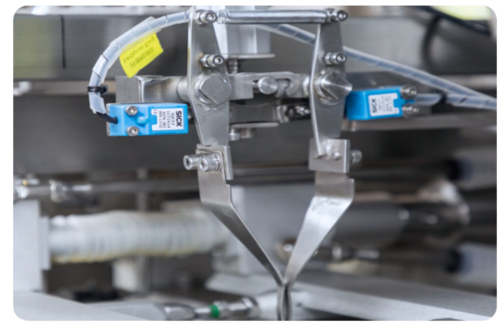 Agricultural Chemical DGD-310AJ Fully Automatic Horizontal Bagging Machine