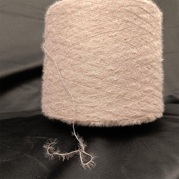 1.3CM/2.0CM 100% Nylon Soft Fancy Yarn With Straight Feather