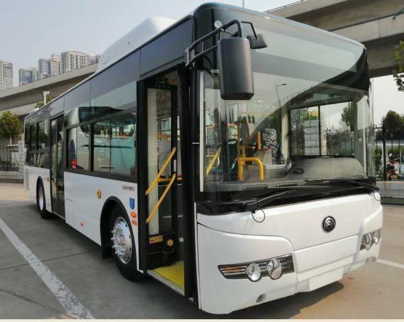 32 / 92 Seats Used Yutong City Bus Zk6105 With CNG Fuel For Public Transportatio
