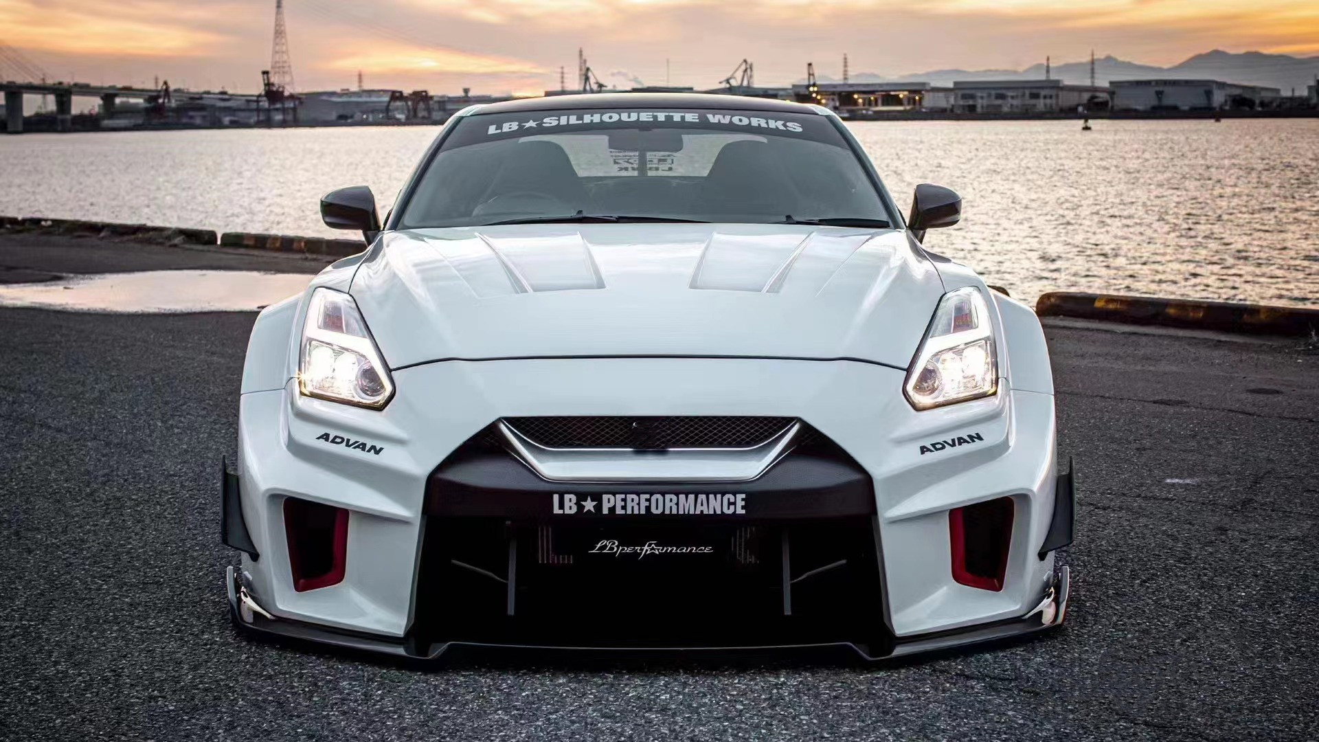 2022 Hot New Products GTR R35 Wide Bodyki Body Kit for Nissan GTR R35 Wide Bodyki Front and Rear