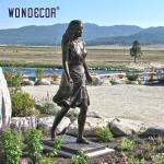 Customized outdoor garden decoration, life-size, a beautiful bronze statue of a