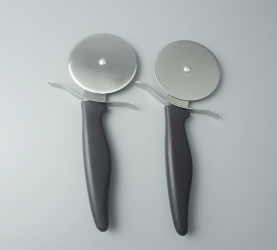 Stainless Steel Pizza cutter with PP handle