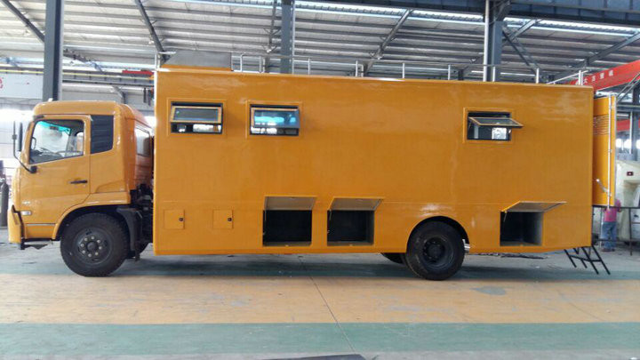 King Run Mobile Kitchen Truck For Outdoor Engineering Project Camping Dining