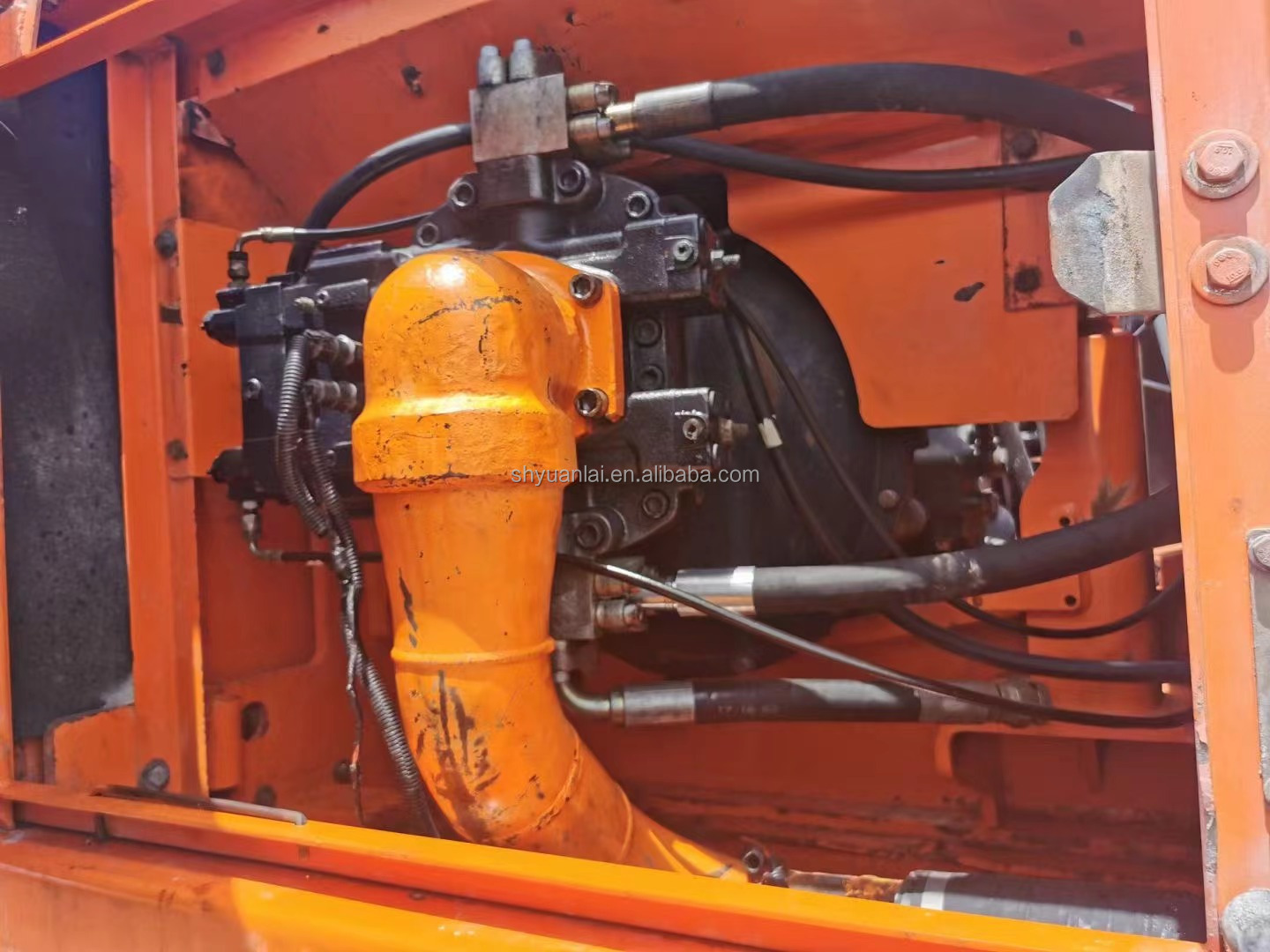 Doosan Dx420LC-9 Second-Hand Excavator Good Condition and Machine Weight of 42000 KG