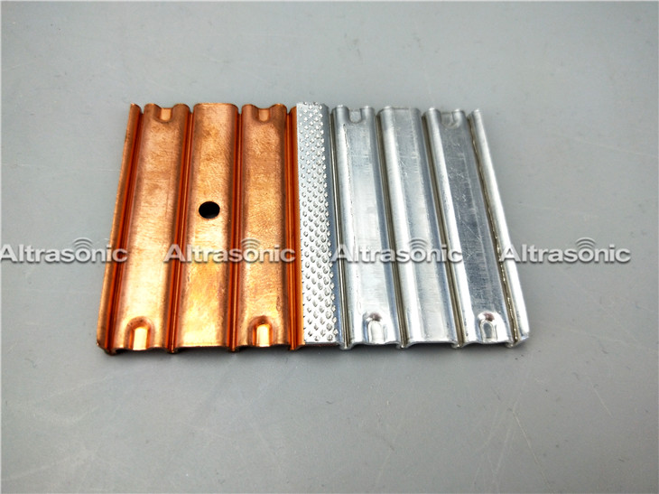 20 Khz Ultrasonic Metal Wleding Machine for Pre - crimped Wire Welding