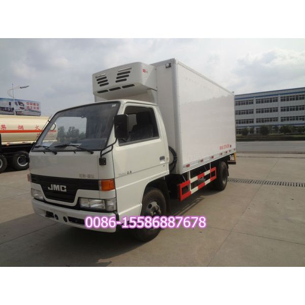 Japan Engine JMC 4x2 Refrigerated Box Truck Mini Refrigerated Truck