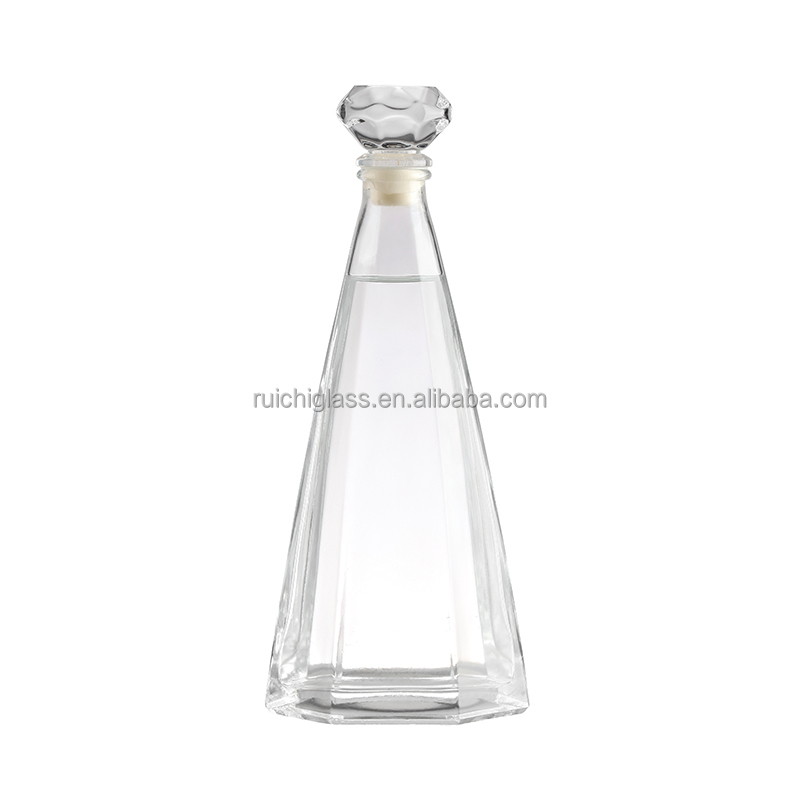 Collar Material Aluminum Plastic PP Glass Bottle for Super Flint Brandy Whiskey