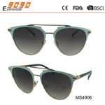 New style sunglasses ,made of metal with top bridge,suitable for men and women