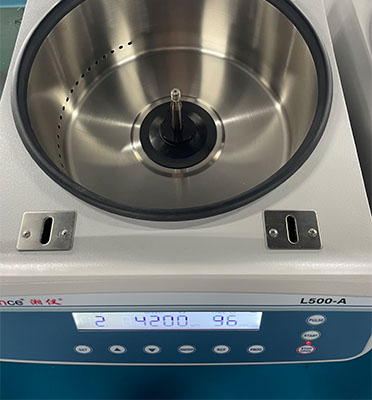 Cence L500-A Low Speed Centrifuge 5000rpm 4030xg 16x15ml