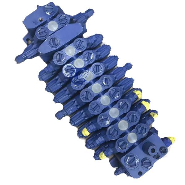 Excavator Hydraulic Main Valve DH80-7 DX80-7 Control Valve K1042776 Series For