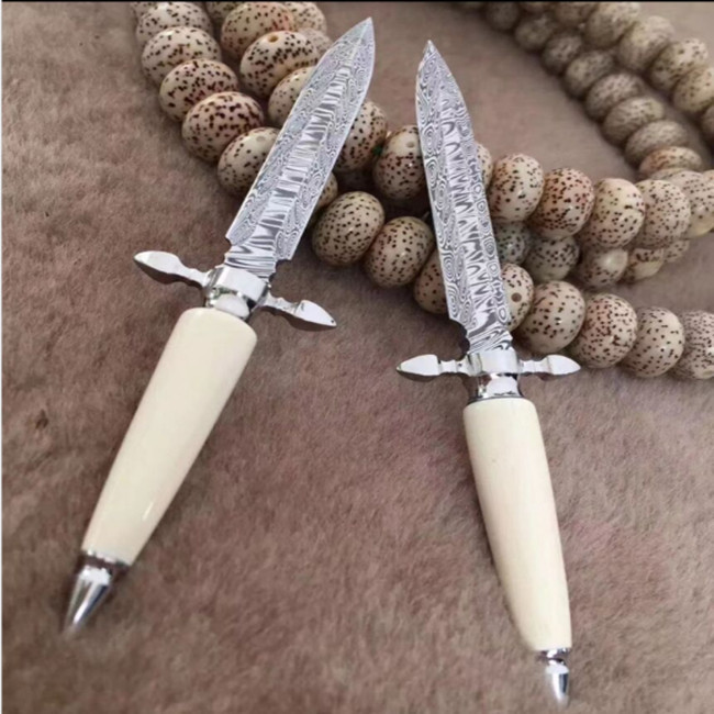 Customized Tactical Hunting Knife Utility Camping Knife With Teeth Handle