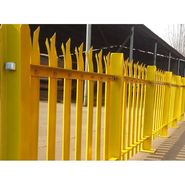 Green Hot Dipped Galvanized Triple Point Palisade Fencing With Angle Pale For Good Security