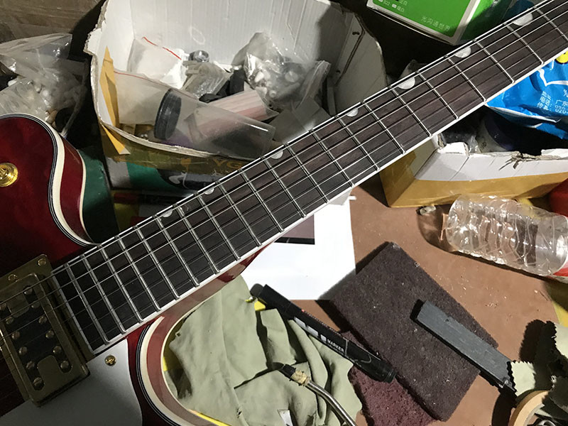 Custom Double F Hollow Body Jazz Eelectric Guitar with Golden Tremolo Quilted Flamed Maple Top Gret Style Guitar