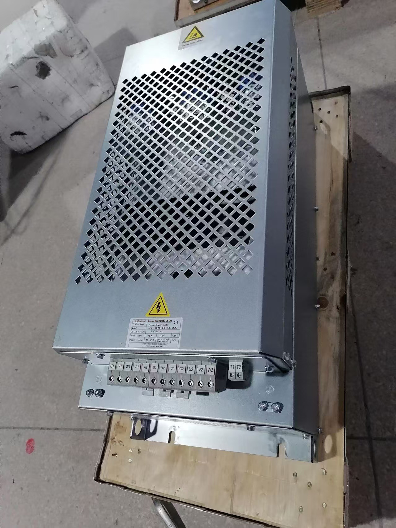 Inomax Active Harmonic Filter Mining and Wastewater Harmonic Filter Schneider